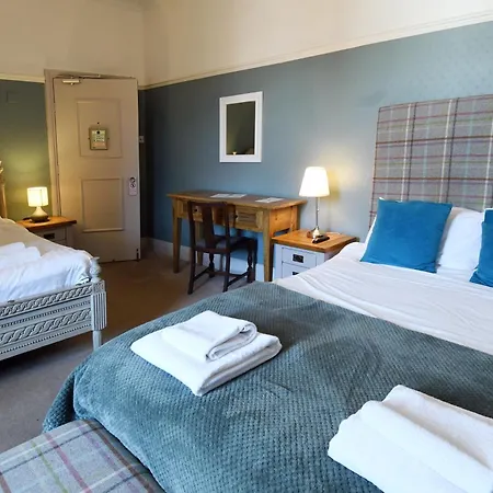 The At Cheltenham Parade 4* Harrogate