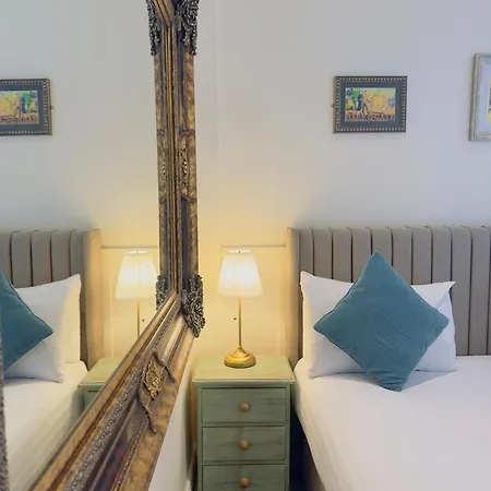 The At Cheltenham Parade 4*