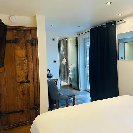 Hotel The At Cheltenham Parade