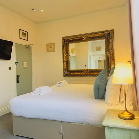 Hotel The At Cheltenham Parade