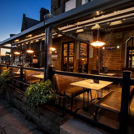 The At Cheltenham Parade 4* Harrogate