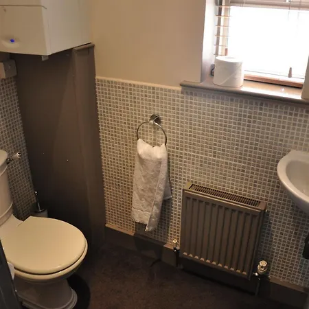 The At Cheltenham Parade Hotel 4*