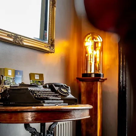 The At Cheltenham Parade Hotel 4*