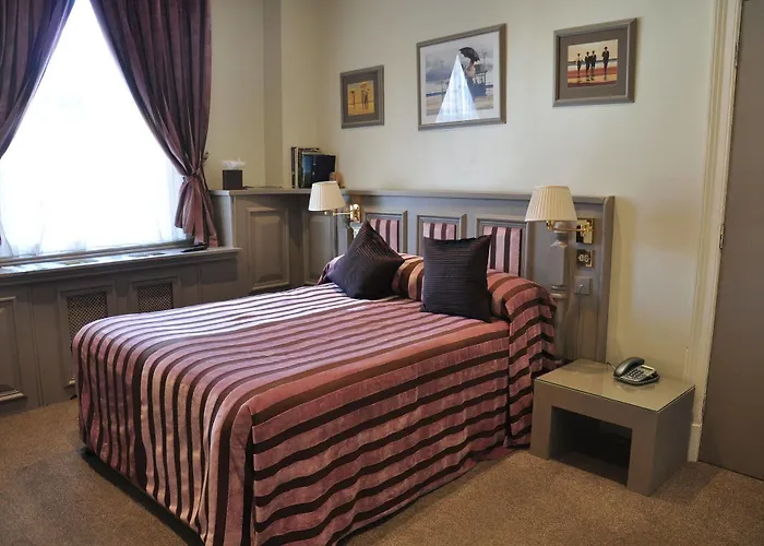 Hotel The At Cheltenham Parade