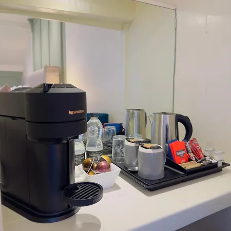 The At Cheltenham Parade Hotel