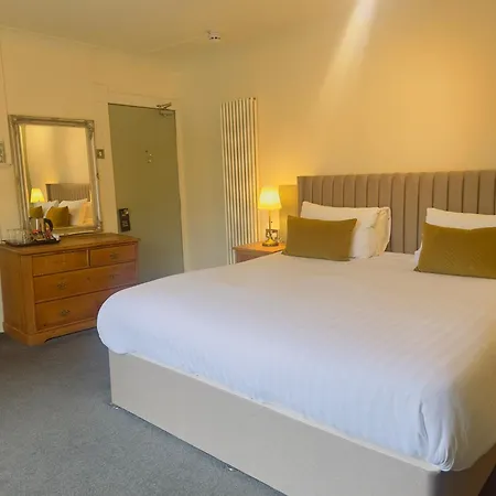 The At Cheltenham Parade Hotel Harrogate