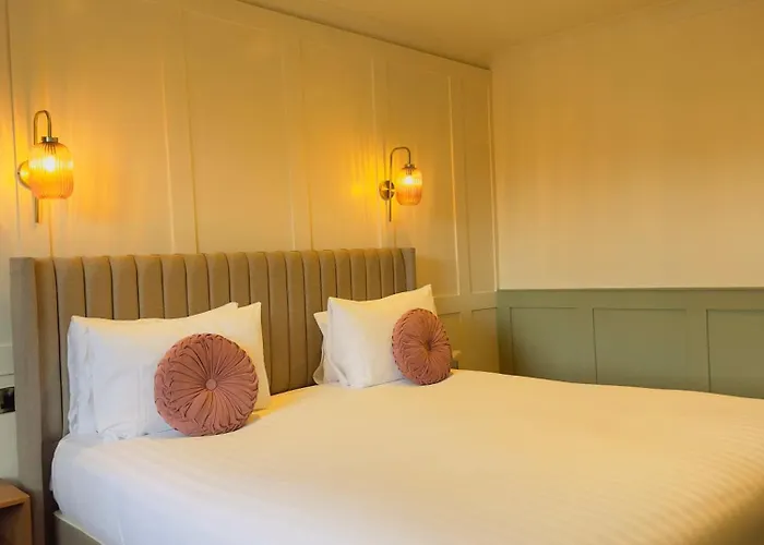 The At Cheltenham Parade Hotel