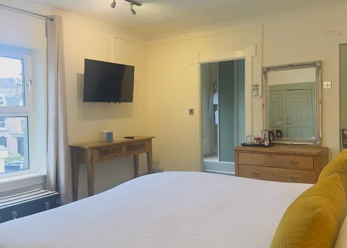 The At Cheltenham Parade Harrogate