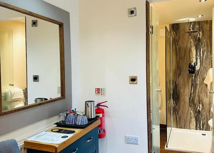 The At Cheltenham Parade Harrogate