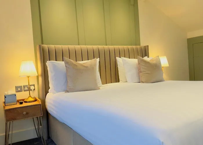 The At Cheltenham Parade Hotel Harrogate