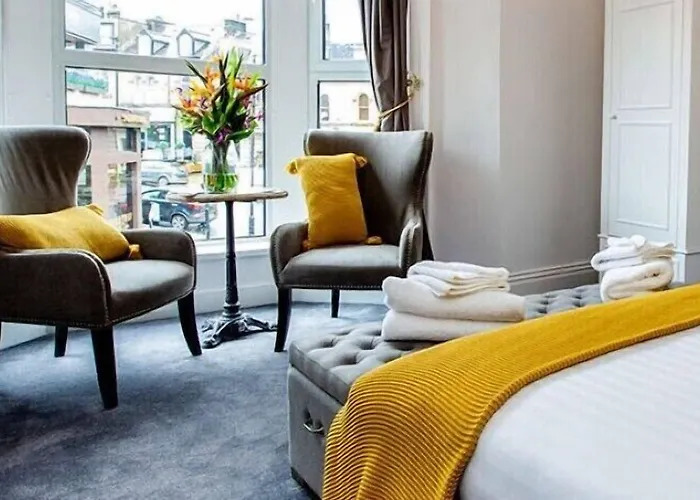 The At Cheltenham Parade 4*