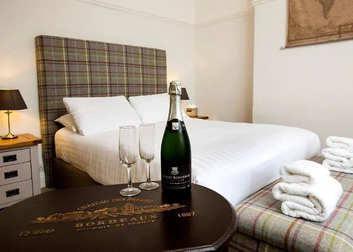 The At Cheltenham Parade