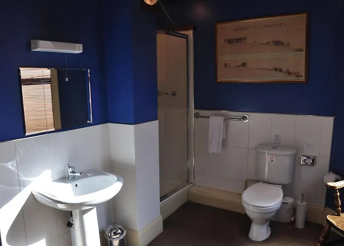 Hotel The At Cheltenham Parade 4*